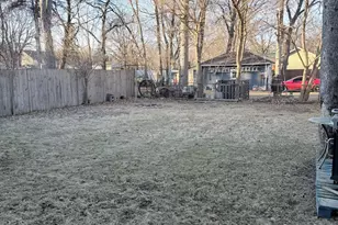 349 W Illinois Ave, Aurora, IL 60506 - Photo 11