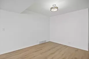 820 Oakton St, Evanston, IL 60202 - Photo 5