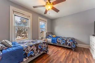 483 Barrett St, Elgin, IL 60120 - Photo 17