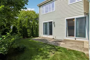 682 Claridge Cir, Hoffman Estates, IL 60169 - Photo 39