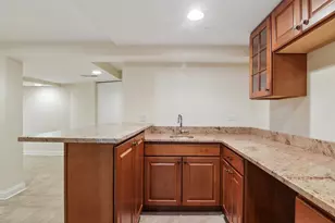 682 Claridge Cir, Hoffman Estates, IL 60169 - Photo 35