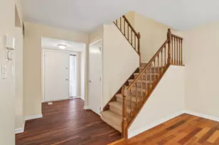682 Claridge Cir, Hoffman Estates, IL 60169 - Photo 19