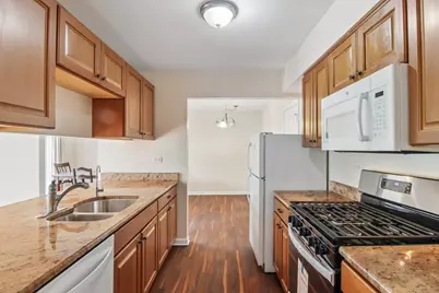 682 Claridge Circle, Hoffman Estates, IL 60169 - Photo 11