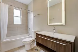 3001 N Sawyer Ave, Chicago, IL 60618 - Photo 9