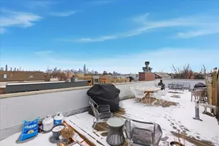 2038 W Iowa St, Chicago, IL 60622 - Photo 13