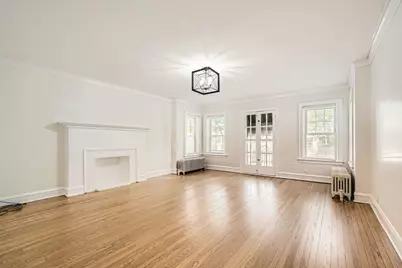 6431 N Campbell Avenue, Chicago, IL 60645 - Photo 11