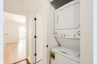 6431 N Campbell Avenue, Chicago, IL 60645 - Photo 21