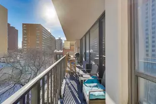 3150 N Sheridan Rd, Chicago, IL 60657 - Photo 7