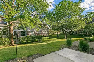 143 Sussex Ct, Roselle, IL 60172 - Photo 29
