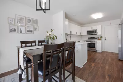 143 Sussex Court, Roselle, IL 60172 - Photo 7