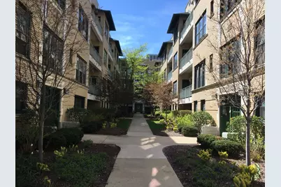 4320 N Clarendon Avenue #2031, Chicago, IL 60613 - Photo 1