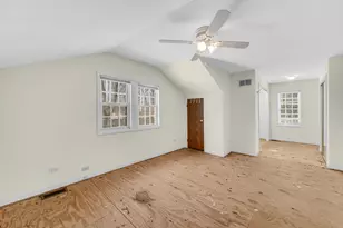 831 W North St, Hinsdale, IL 60521 - Photo 13