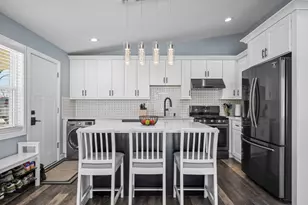 2212 Fulle St, Rolling Meadows, IL 60008 - Photo 3