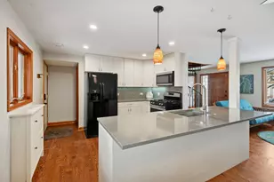 1811 Hartrey Ave, Evanston, IL 60201 - Photo 7