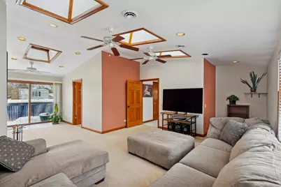 1811 Hartrey Avenue, Evanston, IL 60201 - Photo 15