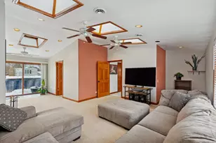 1811 Hartrey Ave, Evanston, IL 60201 - Photo 15