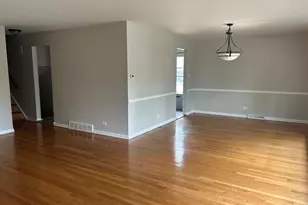 330 W Holly Ct, Glenwood, IL 60425 - Photo 13