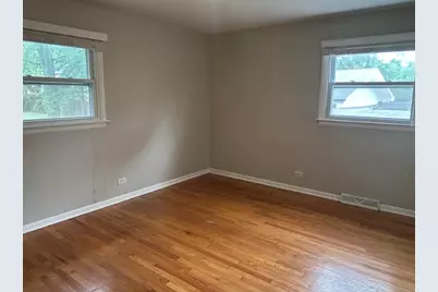 330 W Holly Court, Glenwood, IL 60425 - Photo 7