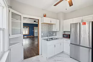 1117 19th Ave, Rock Island, IL 61201 - Photo 5