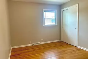 529 E 166th Pl, South Holland, IL 60473 - Photo 5