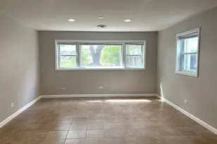 529 E 166th Pl, South Holland, IL 60473 - Photo 9