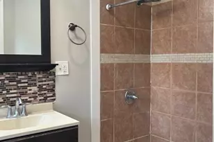 529 E 166th Pl, South Holland, IL 60473 - Photo 17