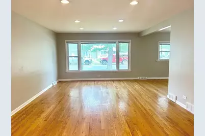 529 E 166th Place, South Holland, IL 60473 - Photo 3