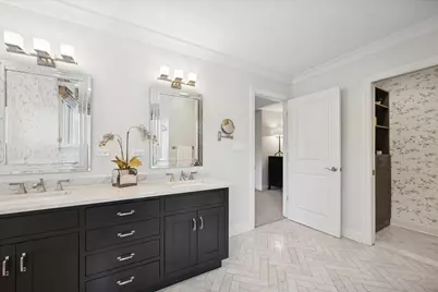 [Address not provided], Hinsdale, IL 60521 - Photo 17