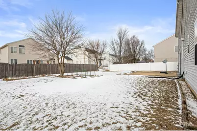 401 Foxborough Trail, Bolingbrook, IL 60440 - Photo 35