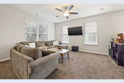 294 Comstock Drive #294, Elgin, IL 60124 - Photo 3