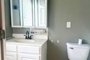 1942 Tall Oaks Dr, Aurora, IL 60505 - Photo 13