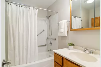 11 Crestview Terrace, Buffalo Grove, IL 60089 - Photo 13