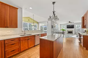 1575 Old Forge Rd, Bartlett, IL 60103 - Photo 11