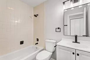 1051 Driftwood Ct, Wheeling, IL 60090 - Photo 13