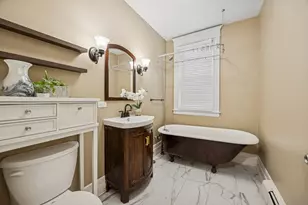 138 Clinton Ave, Oak Park, IL 60302 - Photo 7