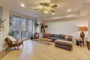 1420 N Noble St, Chicago, IL 60642 - Photo 3