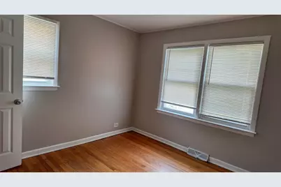 746 E 157th Street, South Holland, IL 60473 - Photo 11