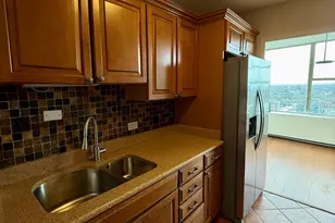 5757 N Sheridan Rd, Chicago, IL 60660 - Photo 5