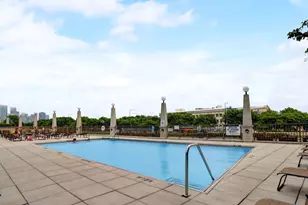 233 E 13th St, Chicago, IL 60605 - Photo 15