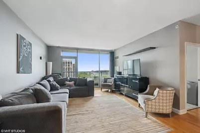 [Address not provided], Chicago, IL 60605 - Photo 3