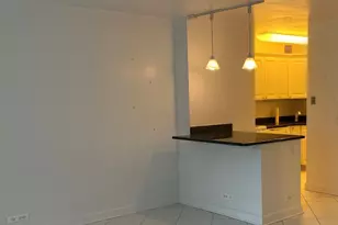 777 N Michigan Ave, Chicago, IL 60611 - Photo 5