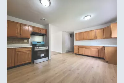 2313 Joppa Avenue, Zion, IL 60099 - Photo 5