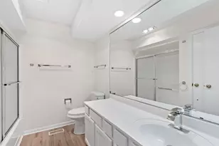 1571 Winnetka Rd, Glenview, IL 60025 - Photo 9