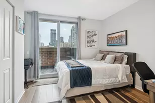 437 W Division St, Chicago, IL 60610 - Photo 9