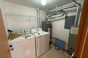 670 Mill Cir, Wheeling, IL 60090 - Photo 13