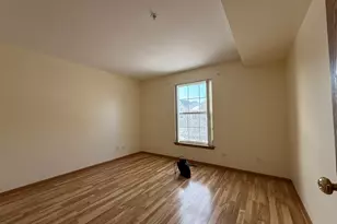 670 Mill Cir, Wheeling, IL 60090 - Photo 11