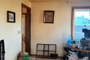 704 S Park Ave, Lamoille, IL 61330 - Photo 5