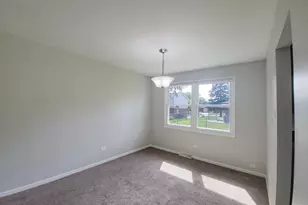 6037 Spring Ln, Matteson, IL 60443 - Photo 5