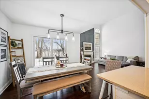 524 Bradbury Ln, Geneva, IL 60134 - Photo 7