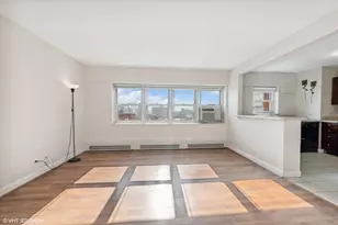 4960 N Marine Dr, Chicago, IL 60640 - Photo 3